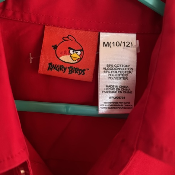 NWOT Boys SZ M 10/12 ANGRY BIRDS Red Button Down Shirt - Picture 2 of 4